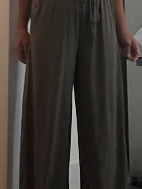 Ellen Tracy Wide-Leg Olive Green Women's  Pants